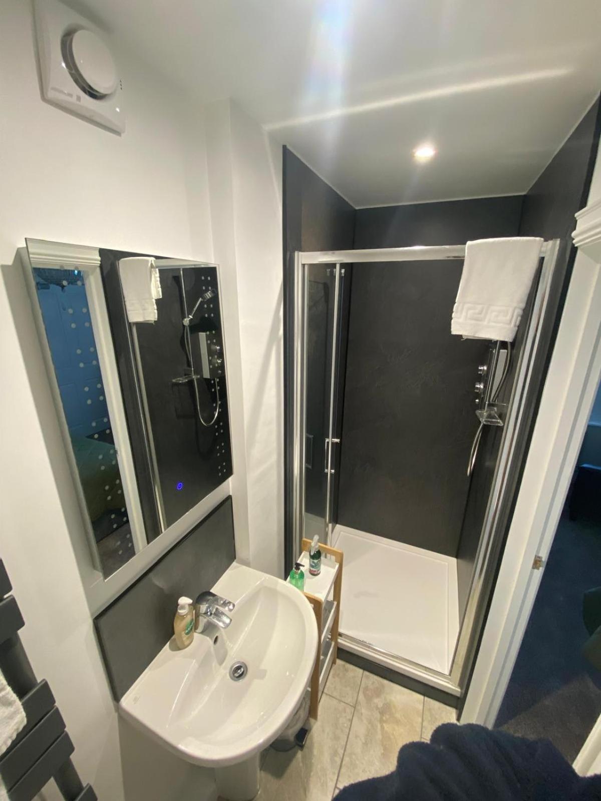 Bed and Breakfast Claremont House Keswick Кесвік Екстер'єр фото