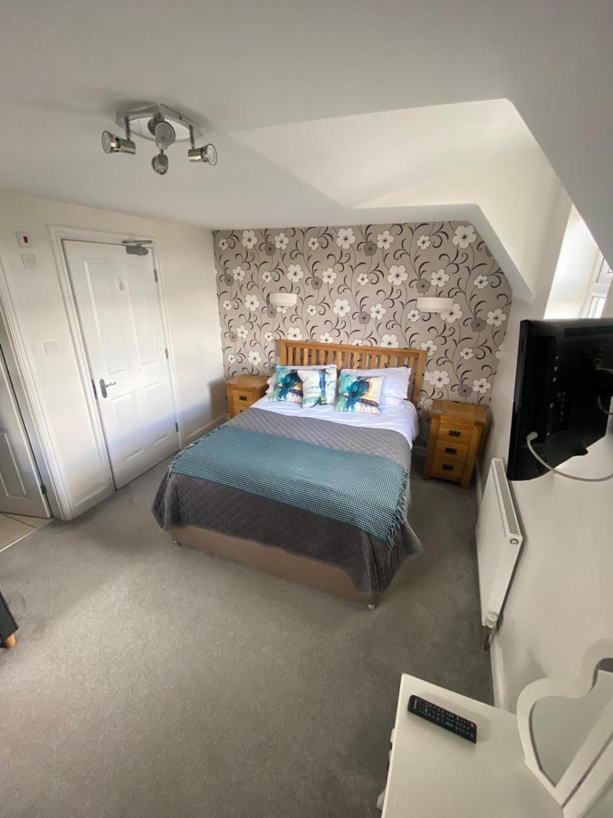 Bed and Breakfast Claremont House Keswick Кесвік Екстер'єр фото